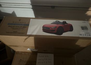 Maserati Ghibli red 12V Ride On Car with Parental Remote Control, Rechargeable Battery Powered Electric Car with 2 Motors, Led Lights, MP3, Horn