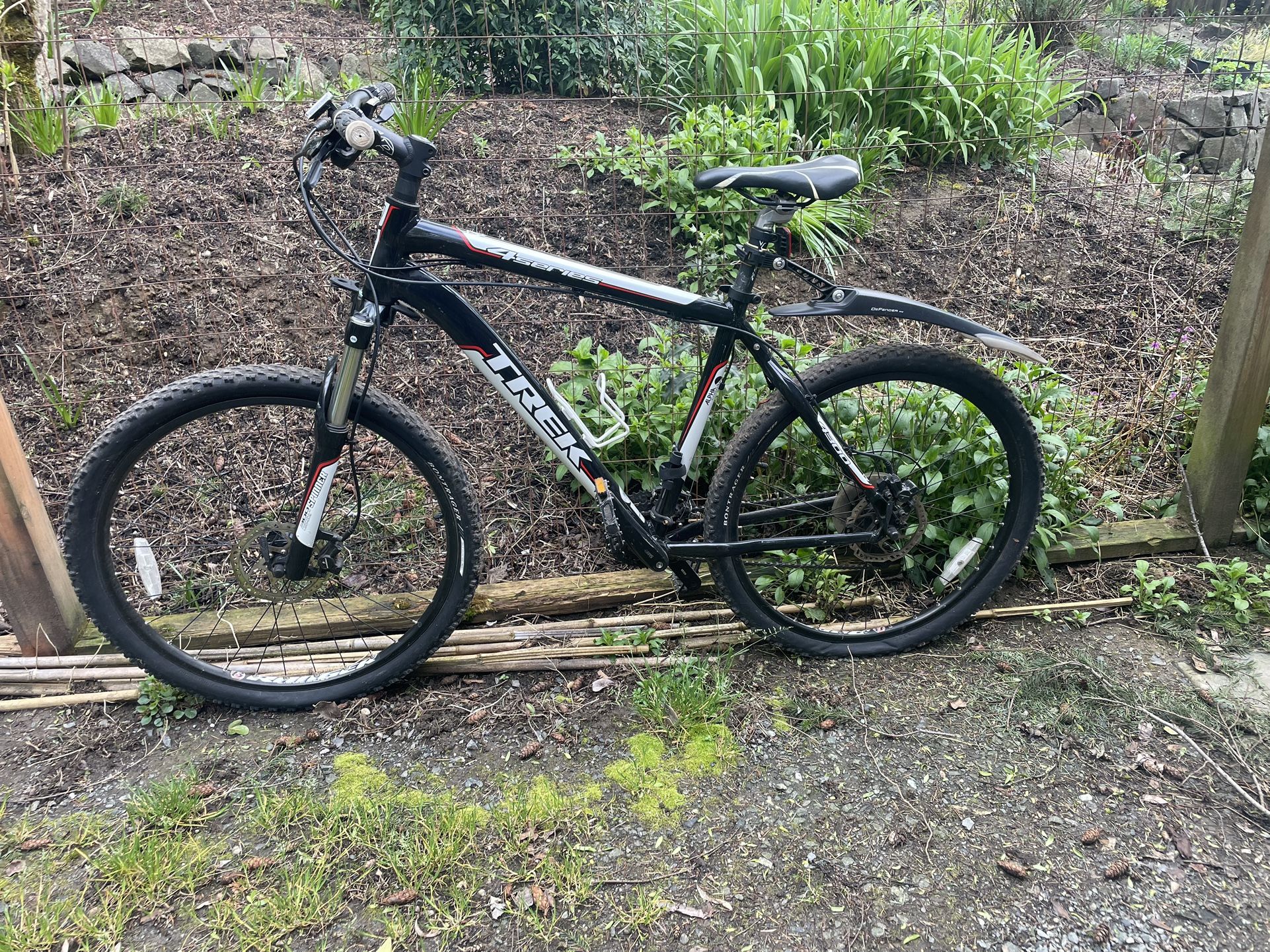 Trek Mountain Bike Large