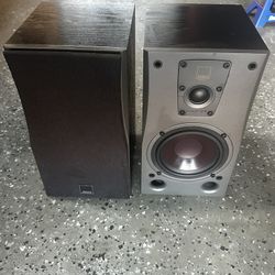 Dali Concept 1 Bookshelf Speaker 