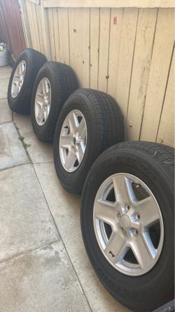 Jeep gladiator wheels and tires