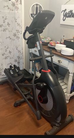 Elliptical Machine Schwinn Excellent Condition