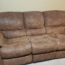 Reclining Sofa, Loveseat, Recliner Chair, Coffee and End Tables