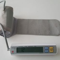 Blood Pressure

Monitor 