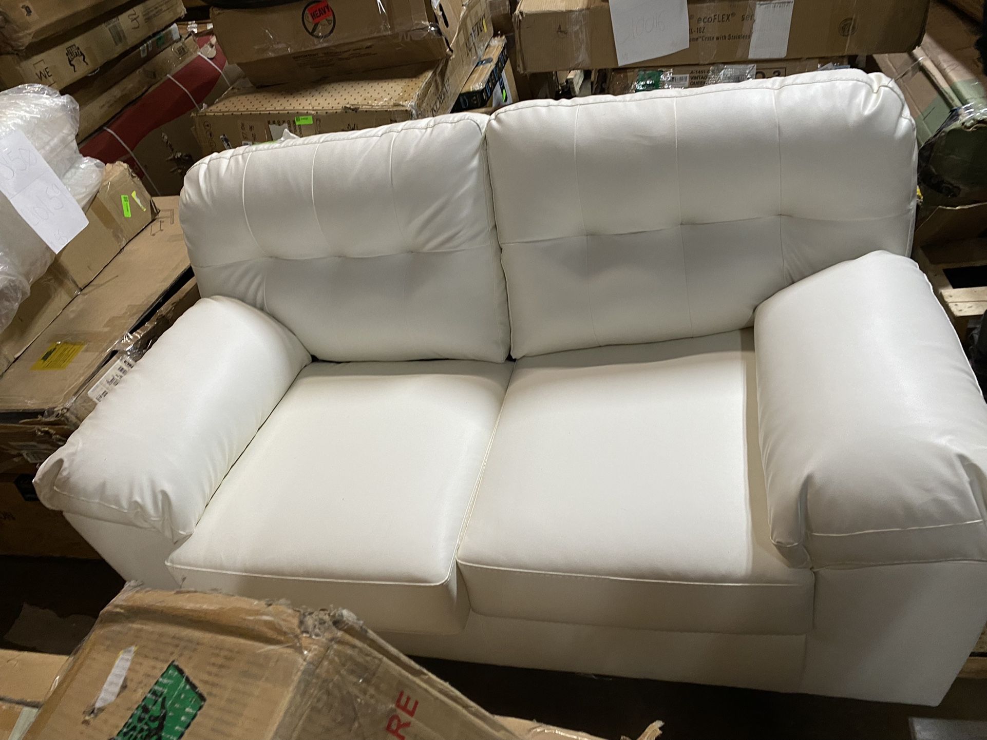 Brand New White Leather Sofa Loveseat Couch - FREE DELIVERY 🚚🛋