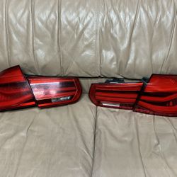 Tail Lights From 2018 BMW 330i LCI -$300