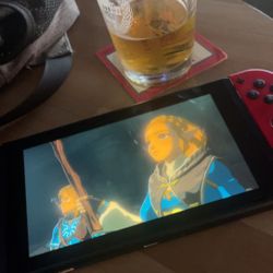 Nintendo Switch Super Mario Red Version 180$