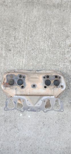 Toyota exhaust manifold shield