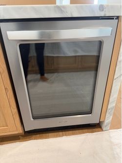 Whirlpool 24 inch wide stainless steel undercounter beverage