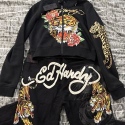 New Women’s Ed Hardy Outfit Sweats 