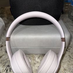 Beats Solo 4 