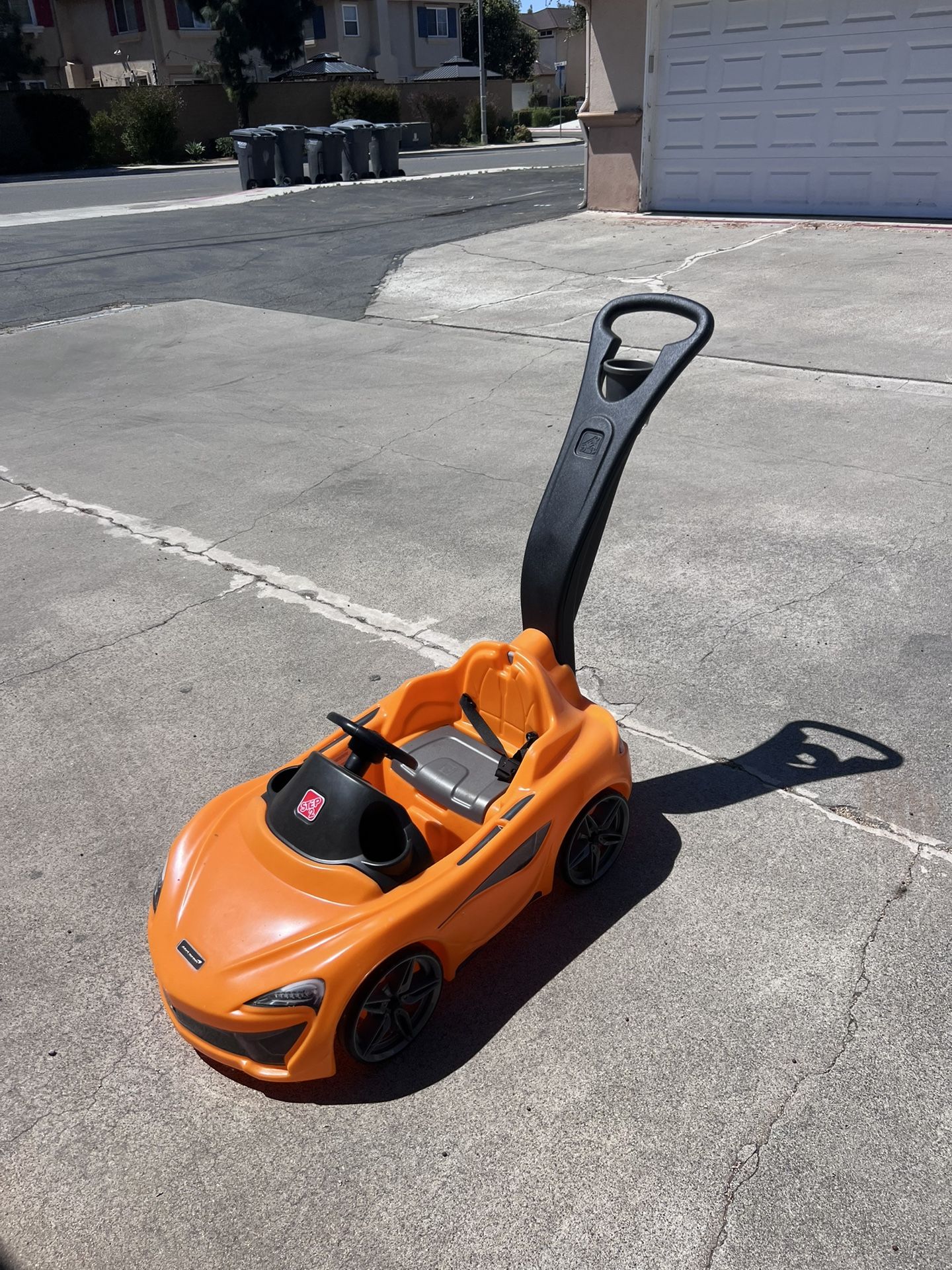 Toddlers McLaren Push Car Step 2