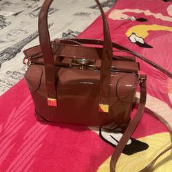 Cartera de Charol Nueva 