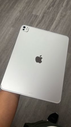iPad Pro 256gb 13in. Wi-Fi & lte
