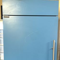 Sub-Zero Classic Refrigerator 
