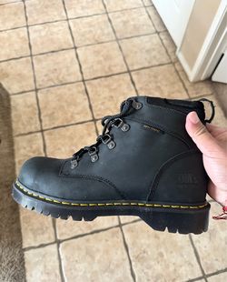 New Never Worn Doc Martin AirWair Steeltoe Boots Size 10 Men’s