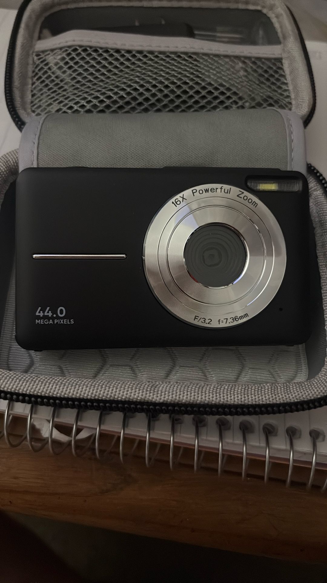 44.0 Koah Digital Camera With Charger And Extra Battery