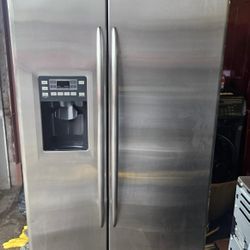 GE Side by Side Refrigerador 