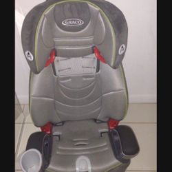 $200 Graco Nautilus Car Seat With Everything