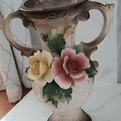 2 NUOVA CAPODIMONTE YELLOW & PINK ROSE ITALIAN PORCELAIN VASES IN PERFECT CONDITION 