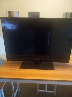 Emerson Tv between 35-40 Inches