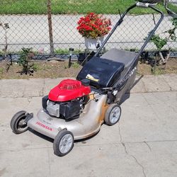 HONDA Lawn Mower 