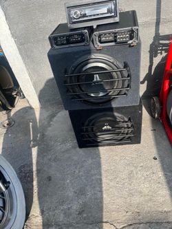Speakers and 2amps voice and bass kickers and the stereo