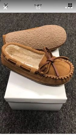 New! Minnetonka warm shoes 11c
