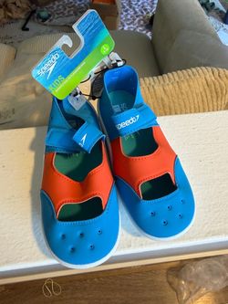 Speedo Kids Water Shoes Size L 9-10
