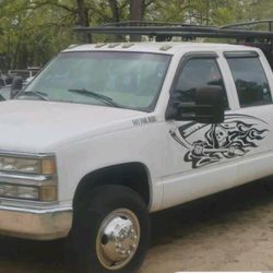 1997 Chevrolet 3500 Regular Cab & Chassis