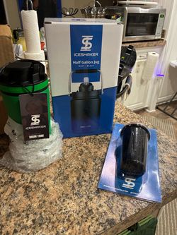 NEW Ice Shaker 3-Piece Bundle – 64oz Half Gallon Jug + 26oz Shaker + Infuser