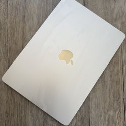 M2 Macbook Air 245GB