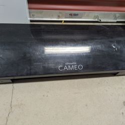 Used Silhouette Cameo 3