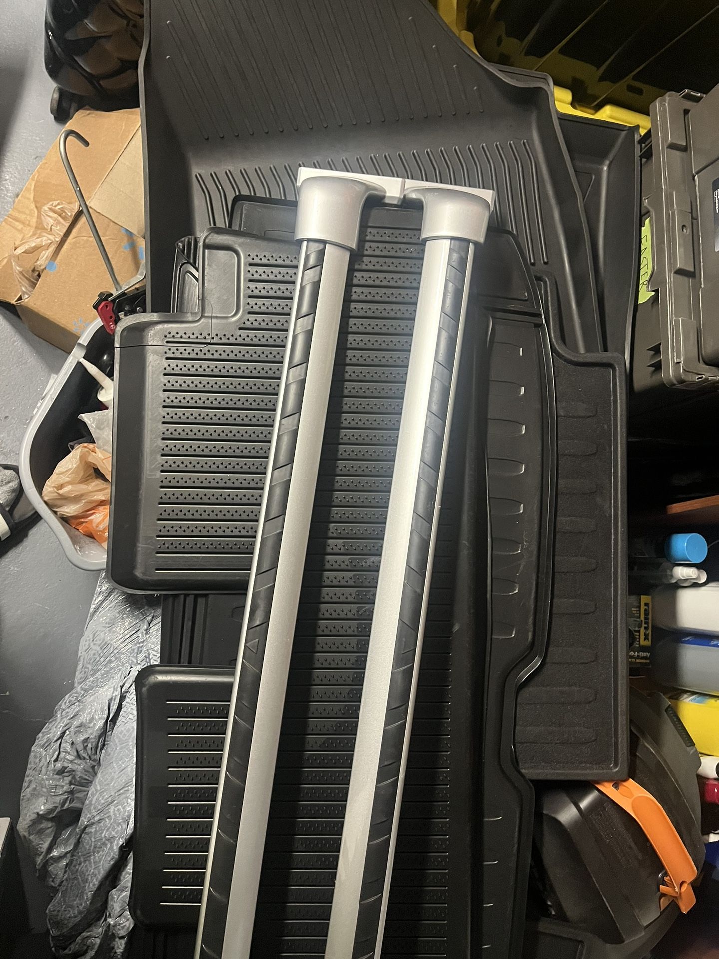 2022-2025 Nissan Pathfinder Cross Bars