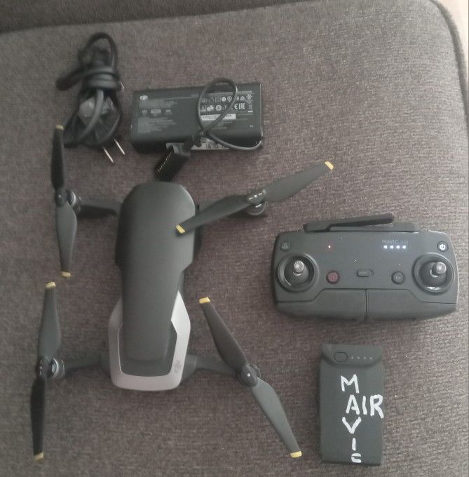 DJI MAVIC AIR DRONE