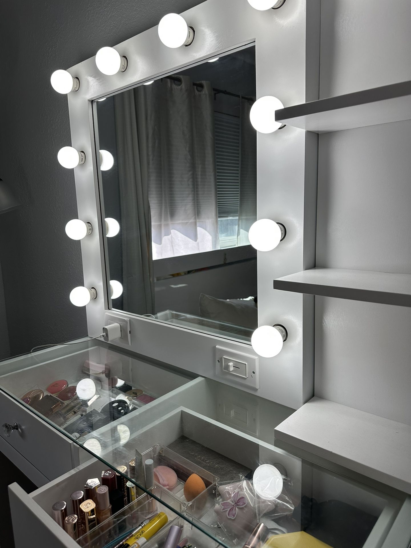 White Makeup Vanity with LED lights