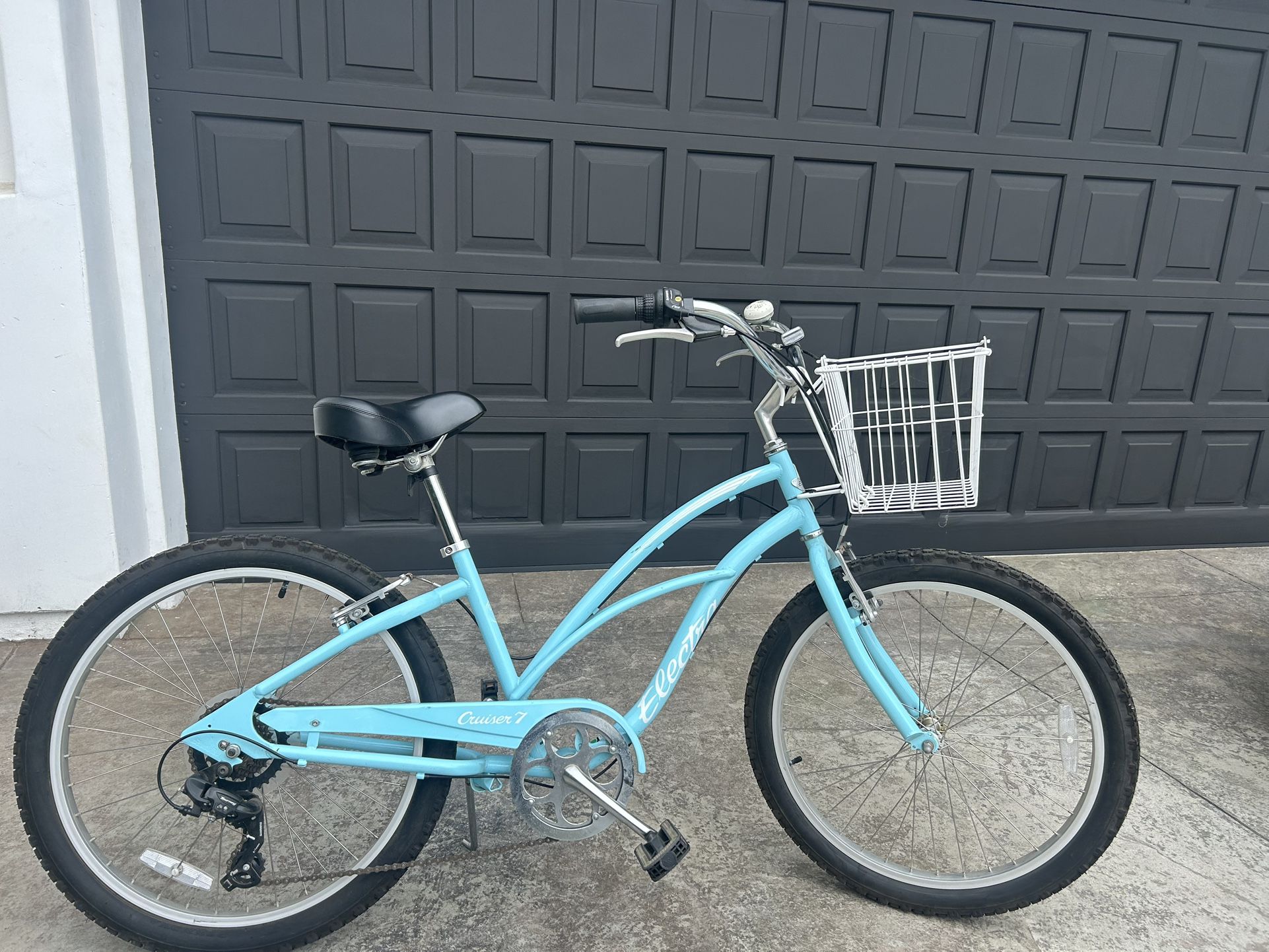 Electra Cruiser 7-Speed – Gently Used, Excellent Condition! 
