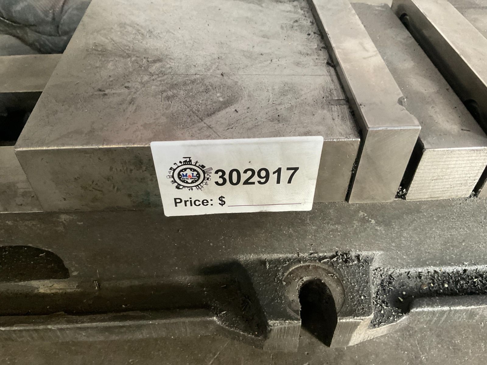 MILLING MACHINE VISE FOR MACHINE SHOP