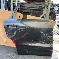2015 - 2019 PORSCHE MACAN - REAR PASSENGER SIDE DOOR SHELL OEM