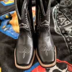 Size 15 1/2 boy boots