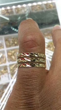 14k Gold ring 2.3 grams