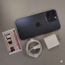 iPhone 15 Pro Max 256GB Factory Unlocked Excellent Condition - On Special Cash Deal $599 (Payment Options Are Available 🤩)