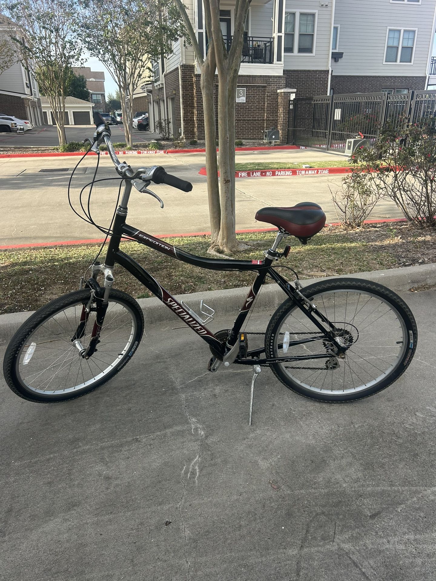 Specialized Expedition Size Xl Shimano Components Wheels 26