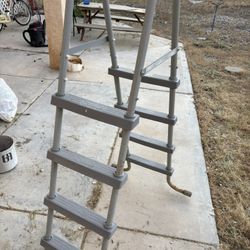 Pool Ladder 