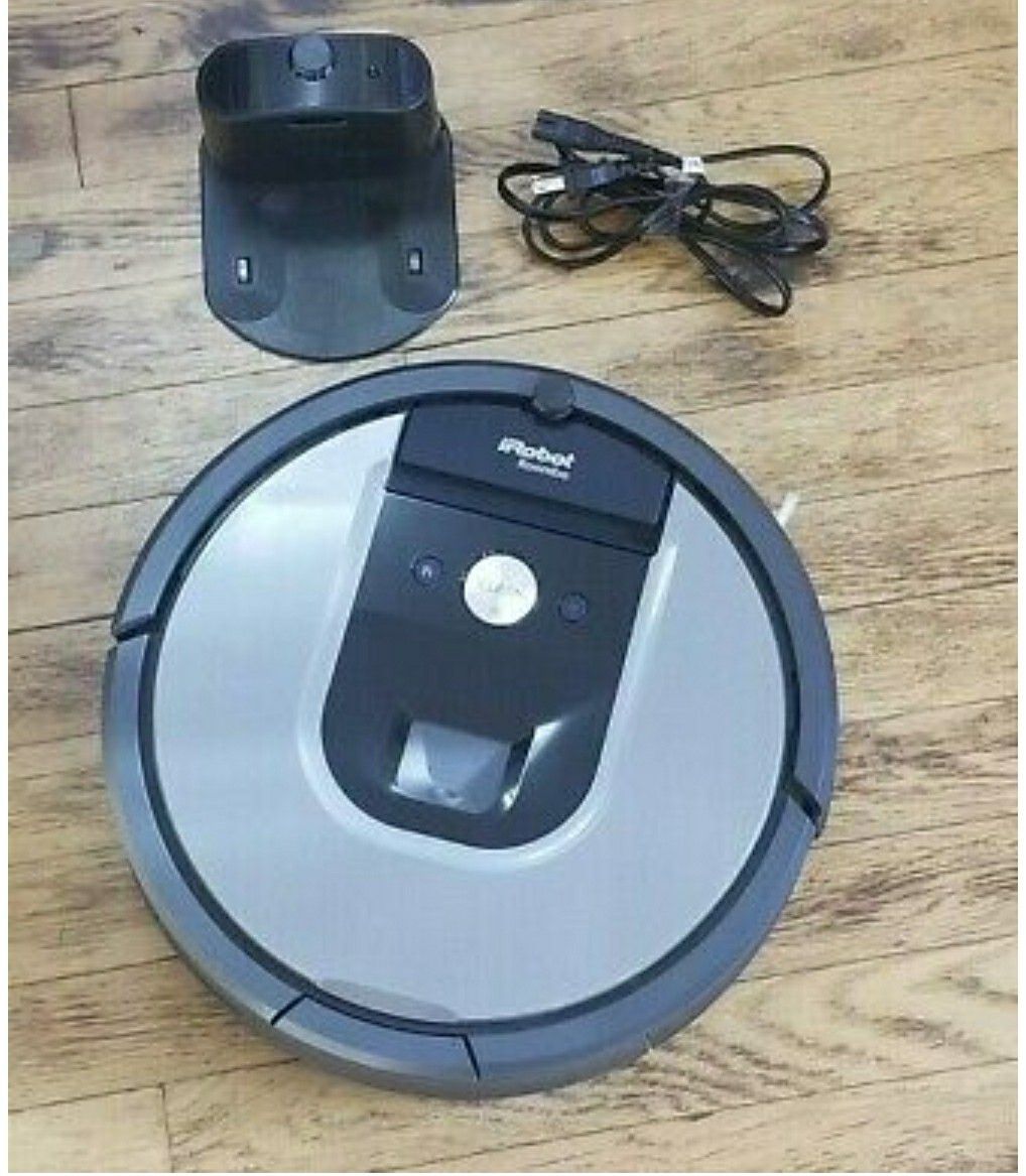 Roomba 960 w/ accessories