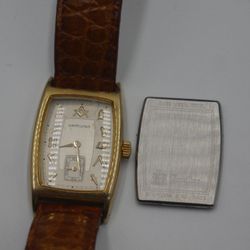   Official Hamilton Masterpiece Masonic Limited Edition Wrist Watch 003/100 READ PLEASE READ CAREFULLY. BEING SOLD AS IS. IT WORKS AND THEN IT STOPS. 