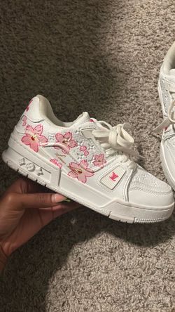 Women’s lv sneakers