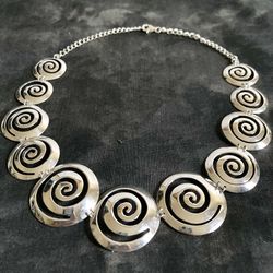 Sterling Silver 925 Thailand Made Womens Elegant Spiral Disks Choker Necklace Chain 17" 29.43g Polished Clean