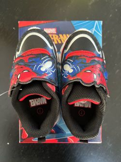Marvel Spider-Man Kids Light Up Sneakers Size 7T