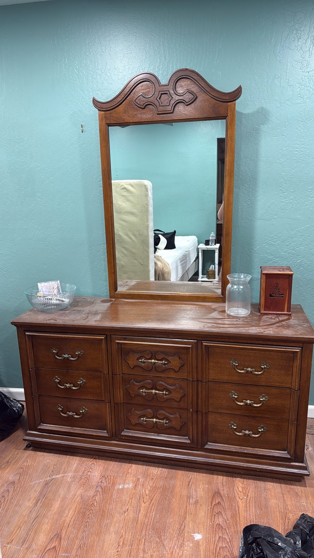 Dresser Excellent Condition