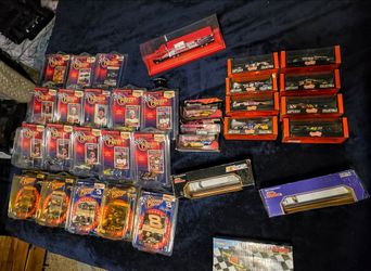 Winner's Circle and Quartzo NASCAR Die-Cast Collectible Lot